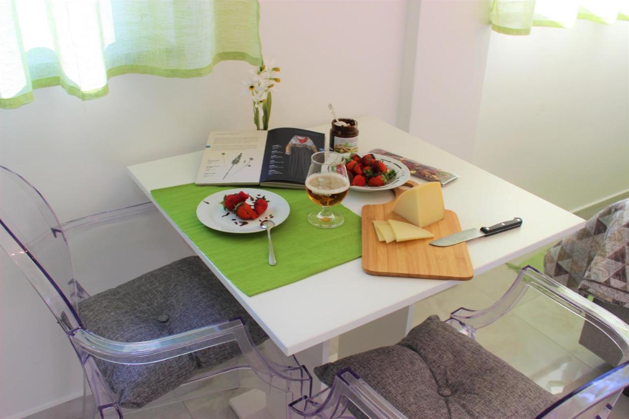 Marine Lux apartments Pula Extérieur photo