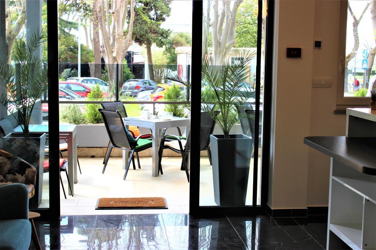 Marine Lux apartments Pula Extérieur photo