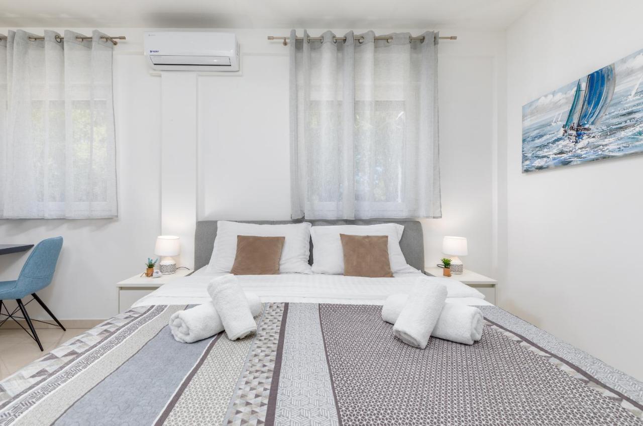 Marine Lux apartments Pula Extérieur photo