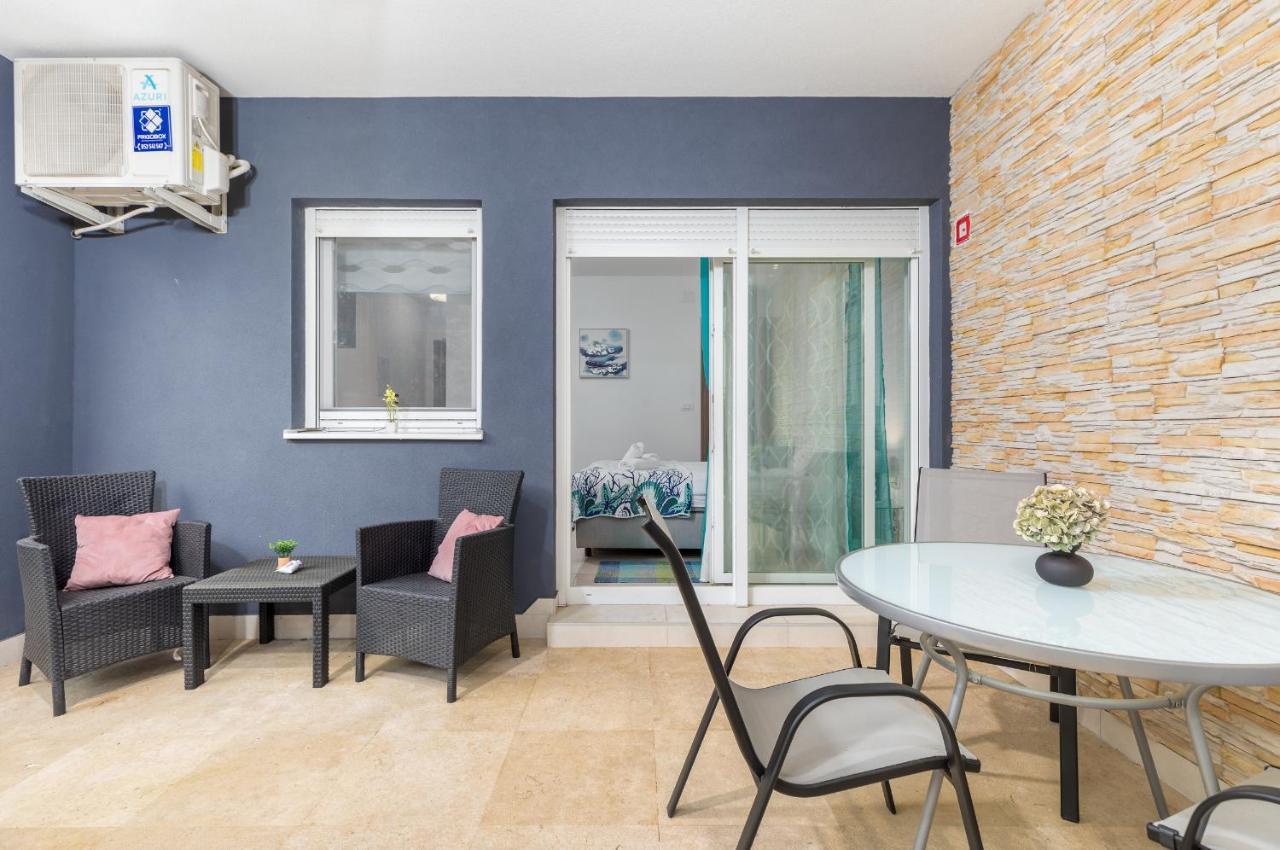Marine Lux apartments Pula Extérieur photo